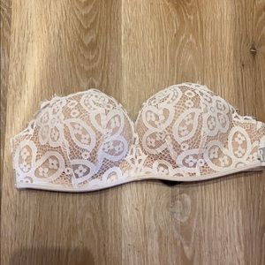 Victoria’s Secret pink beige bra 32A